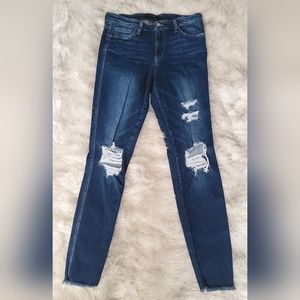 Flying Monkey Distressed Skinny Jean's - Size 29 - Like New!